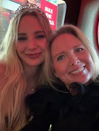 Heather Able Bragg (@heather.a.bragg) • Instagram photos and videos