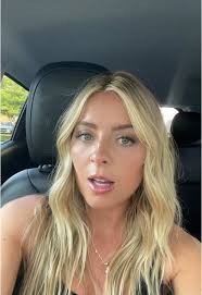 Listo para la temporada de hockey: ¡vamos Hurricanes!