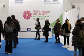 Vaccino covid, prenotazioni agli over 50: Astrazeneca Fa Paura Ai Napoletani Prenotazioni Minime E Chiamate Ai Medici Di Base Posso Fare Moderna Il Riformista