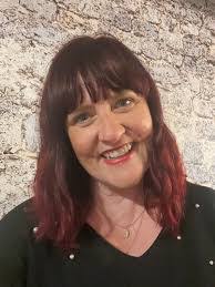 Carole Leone's Instagram, Twitter & Facebook