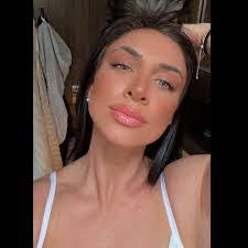 Johnna Cormier's Instagram, Twitter & Facebook