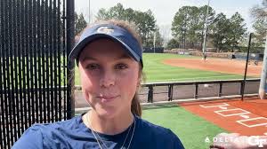 Travel with Tech 🧳, Take a journey with @gracyntucker