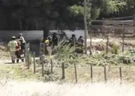 Esta noticia se da a conocer luego que alrededor de las 13:00 horas se informara el hallazgo de un niño en la zanja del río raqui. V0nzpb8enref4m
