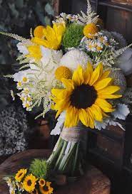 42 Brilliant Sunflower Wedding Bouquets For Happy Wedding Hand Bouquet Wedding Sunflower Wedding Bouquet Sunflower Wedding Decorations