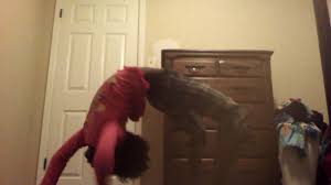 Does Sofie Dossi Have A Spine Yes Or No Answer See If I Have A Spine Like Sophie Dawson Youtube