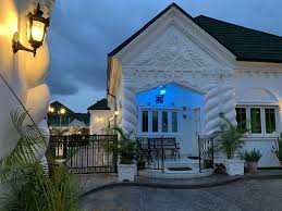 Check spelling or type a new query. Reif S Court Updated 2021 3 Bedroom House Rental In Abuja With Wi Fi And Air Conditioning Tripadvisor