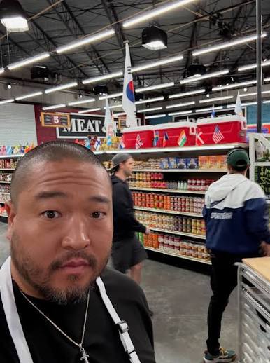 The competition is going global! I'm honored to be one of eight all-star  chefs representing world cuisines in #GroceryGames: Global Games, hosted by  the one and only @GuyFieri! 🔥 We're battling it