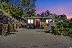 Operating hours, map location, phone number and driving directions. Luxury Real Estate Homes For Sale In San Francisco Vanguard Properties