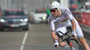 Tom dumoulin's charge at the giro d'italia came to a meek end as he retired after just 1.5 team sunweb rider netherlands' tom dumoulin (2nd l) enters a car after abandoning the race during. Giro D Italia Tom Dumoulin Gewinnt Zeitfahren Auf Der 1 Etappe Eurosport