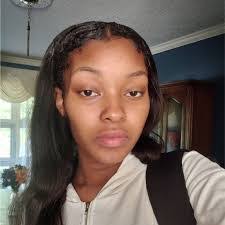 Diamonique Smith's Instagram, Twitter & Facebook