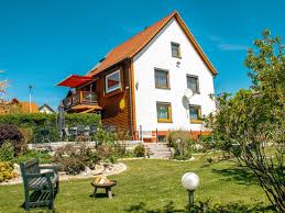 Julis garten ferienhaus is situated nearby to pommelsbrunn. Land Ferienhaus Im Ahorntal Frankische Schweiz Fussmann Ferienhauser