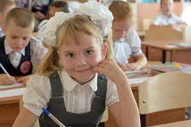 18 aug 2018 • 18:07. Cand Incepe Ècoala In Europa 13 State Pe 1 Septembrie Èi Alte 6 In August Edupedu Ro