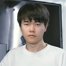 Zhihua Liang's Instagram, Twitter & Facebook