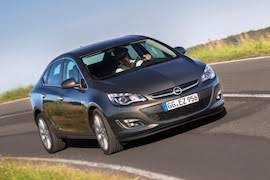 Opel Astra Sedan Modelle Und Generationen Zeitleiste Spezifikationen Und Bilder Nach Jahr Autoevolution In Deutscher Sprache