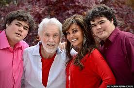 Kenny rogers, wife marianne gordon, and son christopher rogers news photo. Kenny Rogers Children Meet The Late Country Legend S 5 Kids Pictures