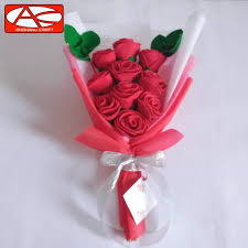 Harga bunga mawar satu ikat berisi 20 tangkai adalah rp 89.000 di shopee.com. Hand Buket Bunga Mawar Flanel 10 Tangkai Kado Wisuda Hadiah Orang Terkasih Lazada Indonesia