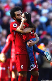 استطاع النجم المصري محمد صلاح تحقيق نجاح استثنائي في الدوري الإنجليزي منذ انتقاله إلى آنفيلد بصفقة تاريخية جعلته أغلى لاعب في تاريخ نادي ليفربول وحصد العديد من. Ø£Ø¬Ù…Ù„ ØµÙˆØ± Ù…Ø­Ù…Ø¯ ØµÙ„Ø§Ø­ 2022 Ø¹Ø§Ù„Ù… Ø§Ù„ØµÙˆØ± In 2021 Salah Liverpool Mohamed Salah Liverpool Mohamed Salah