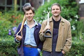 A Crush On Ground Force S Charlie Dimmock Lead The Rich Brothers To Gardening Rich Harry And David Chelsea Flower Show