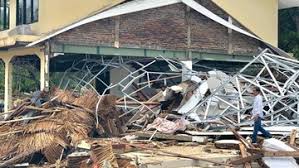Berita terbaru seputar bencana tsunami di selat sunda yang melanda wilayah pandeglang, banten dan lampung selatan pada 21 desember 2018. Update Korban Jiwa Tsunami Selat Sunda Sudah 373 Orang