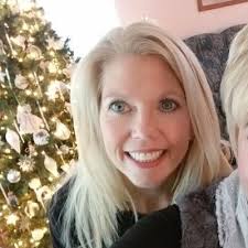 lori moore (@schockl)