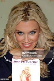 73,198 Barnes Noble Photos & High Res Pictures