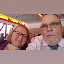 Do the key cards have holes for a lanyard? Thanks