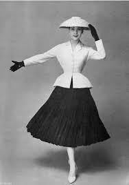The new look was the name given to a style of women's clothing launched by christian dior in his first haute couture collection presented in paris on 12 february 1947. What Are The Impacts Of Christian Dior New Look In The World Of Fashion Quora