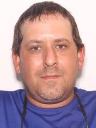 Does anyone have a good phone number for Delbert David Sarff,age 78  previous Richfield resident, now living in or near Savage. Want to get in  touch, we were classmates at RHS a