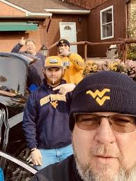 Jeff Burnell's Instagram, Twitter & Facebook