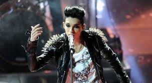 No soy fan d bill pero me encantó! Bill Kaulitz Bio Wiki Tokio Hotel Twin Brother Height Boyfriend Girlfriend Net Worth