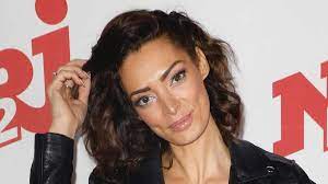 Emilie nef naf est née le 14 décembre 1987. Emilie Nef Naf Revele Un Cliche D Elle Avant Sa Chirurgie Esthetique Et Choque Les Internautes