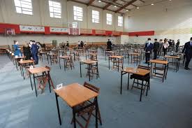 Poniżej prezentujemy harmonogram i terminy matur w tym roku. Matura 2021 Maraton Egzaminow Gigantyczne Emocje I Przecieki Kiedy Wyniki I Poprawka Krakow Super Express