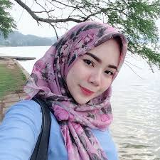 Bagi penggemar green tea , resepi ni wajib kena cuba di rumah. Kenali Sharifah Nazirah Awek Cun Jual Teh Ais Pyorr Tular Di Media Sosial Berita Steady