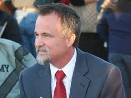 Cheatham County mayor's life to carry