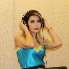 وسرعان ما اجتاح فيديو رقصة نبيلة عبيد الإنترنت بعدما تداول الناشطون هذا المقطع بكثافة في الساعات الماضية، واسترجعوا أعمال النجمة الشهيرة في التسعينات مثل الراقصة والسياسي والراقصة. Ù†ÙˆØ§Ù„ Ø§Ù„Ø²ØºØ¨ÙŠ Ù†Ø§Ø¯Ù…Ø© Ø¹Ù„Ù‰ Ø¹Ù…Ù„ÙŠØ§Øª Ø§Ù„ØªØ¬Ù…ÙŠÙ„ Ø§Ù„ØªÙŠ Ø®Ø¶Ø¹Øª Ù„Ù‡Ø§