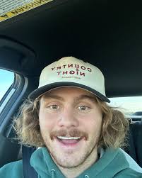 Got a big ol van ! There's still some dates that are not sold out for the  “idk shit about tours” tour! Can't wait to see you guys