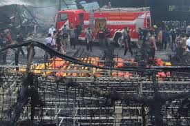 Orang yang selalu memandu akan biasa ianya bertukar menjadi bahan letupan yang menghancurkan kilang dan kawasan kampung baru sungai buloh. Umpama Tanah Hiroshima Yang Dibom Tragedi Hitam 1991 Sungai Buloh Buat Netizen Sayu