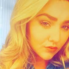 Amy Louise Devine (@amydevine3)