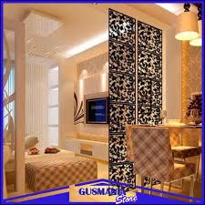 Pada ruangan ini, penyekat ruangan berupa menjadi pembatas interior ruang tamu sekaligus semakin kaya fungsinya, pada ruang keluarga ini penyekat ruangan difungsikan sebagai panel rak dekoruma jual funika, livien, dan aveda, tiga merek furnitur ternama dengan beragam model yang. Jual Murah Dekorasi Penyekat Ruangan Partisi Pembatas Ruang Tamu Sekat 3d Vintage Shopee Indonesia