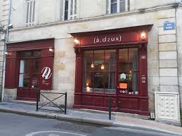 Ici vous pouvez voir tous les voisins de la rue et de la route. Le Cocktail Encore Et Toujours Bordeaux Food