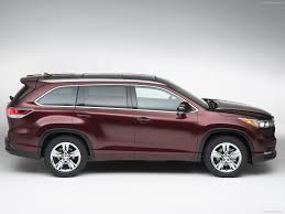 The base hybrid model goes away. 2014 Toyota Highlander 2017 Toyota Highlander Toyota Highlander 2015 Toyota Highlander