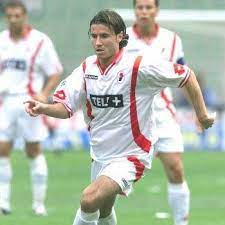 Yksel osmanovski macedonian born 24 february 1977 is a swedish former footballer of turkish origin who played as a striker his ethnic t. Yksel Osmanovski Fotos Facebook