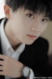 Muốn thành công như đàn anh Dịch Dương Thiên Tỉ, Mã Gia Kỳ bị chế giễu vì  diễn 'Em của thời niên thiếu'