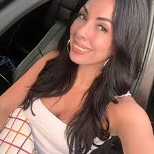 スニーカー=整形外科シューズ。