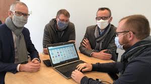 Collège du val de somme. L Ent Ne Remplacera Pas Le Carnet De Liaison Papier Decryptage En Haute Somme