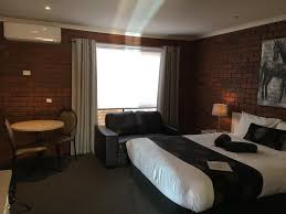 Budget cat hotel in melbourne that provides your cat a pleasant stay. Melton Motor Inn And Apartments Melton 8 8 10 Updated 2021 Prices