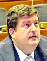 Retiran proyecto de pérdida de investidura de Kemper