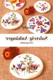 Diy 100 Diy Diy Salzteig Anhnger Basteln Mit Blumen Macht Sowohl Kindern Als Auch Erwachsenen Spa Die Salzteig Ideen Lassen Diy Decorative Plates Tableware