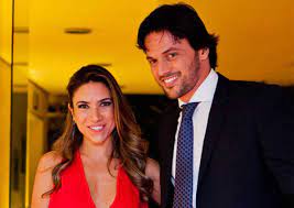 32k likes · 28 talking about this. Bolsonaro Recria Ministerio E Acomoda Deputado Fabio Faria Do Psd Genro De Silvio Santos Oitomeia