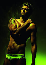 Le calendrier des dieux du stade fait un grand retour aux origines pour cette nouvelle édition une idée qui dépoussière le calendrier des dieux du stade et qui lui permet de revenir à ses fondamentaux. Retrouvez Aussi Le Calendrier 2018 Des Dieux Du Stade